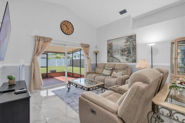 11113 BLOOMINGTON DRIVE, Tampa, FL 33635