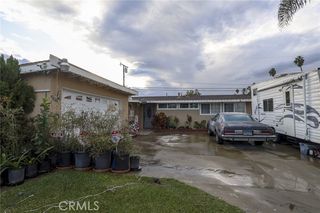 2310 S Olive, Santa Ana, CA 92707