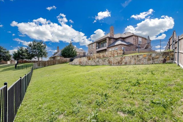 303 Fountain Creek Court, Ovilla, TX 75154