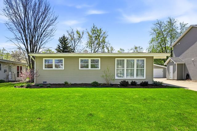 2117 Grouse Lane, Rolling Meadows, IL 60008