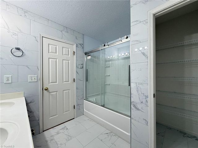 1570 Rockingham Drive, Winston-salem, NC 27103