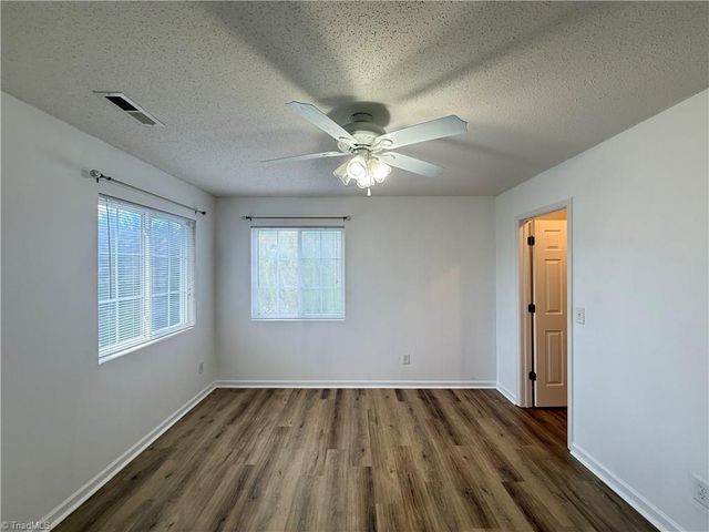 1570 Rockingham Drive, Winston-salem, NC 27103