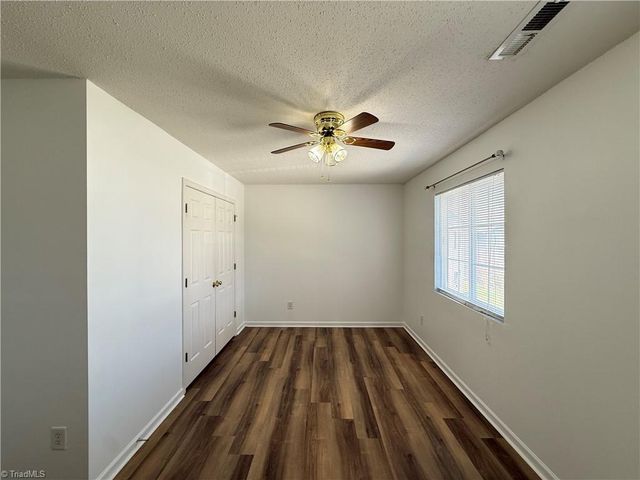 1570 Rockingham Drive, Winston-salem, NC 27103