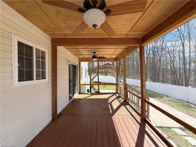 1570 Rockingham Drive, Winston-salem, NC 27103