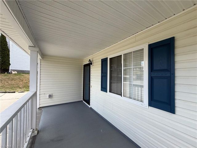 1570 Rockingham Drive, Winston-salem, NC 27103