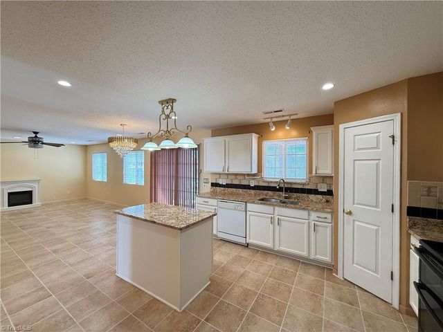 1570 Rockingham Drive, Winston-salem, NC 27103