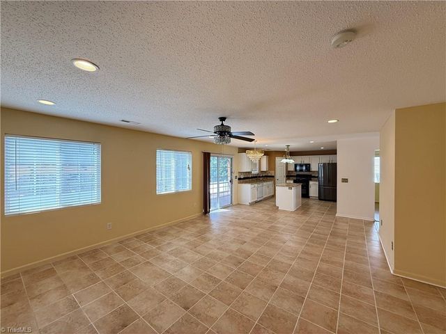 1570 Rockingham Drive, Winston-salem, NC 27103
