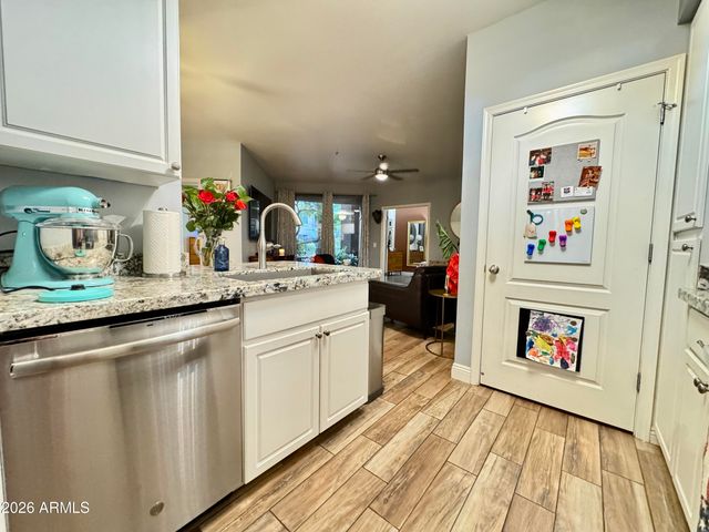 1701 E Colter Street 116, Phoenix, AZ 85016