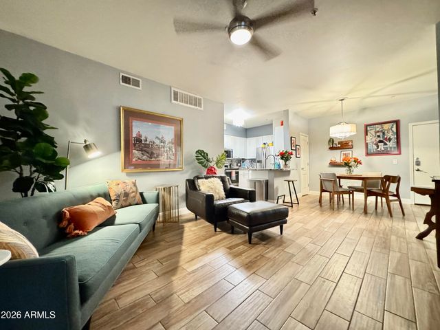 1701 E Colter Street 116, Phoenix, AZ 85016