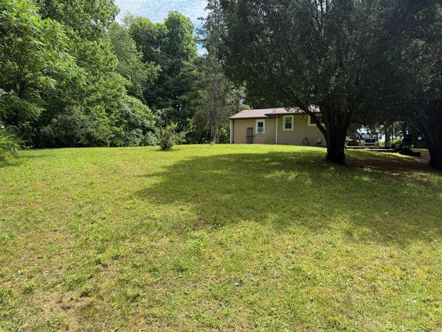 59710 M-51, Dowagiac, MI 49047