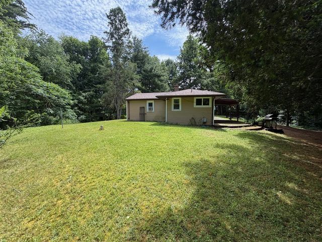 59710 M-51, Dowagiac, MI 49047