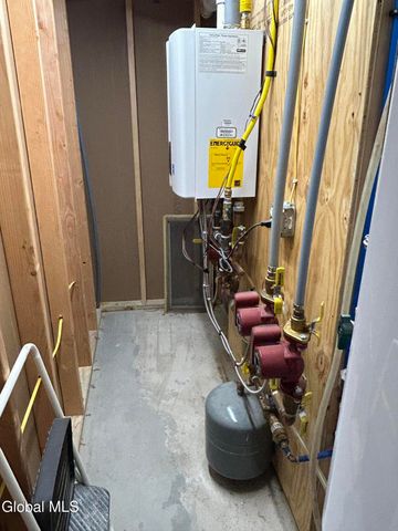 7 Patton Drive, Glens Falls, NY 12801