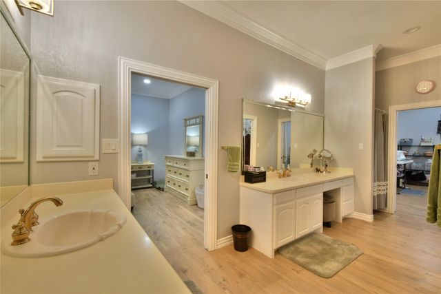 9908 Air Park Drive, Granbury, TX 76049