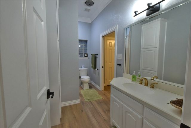 9908 Air Park Drive, Granbury, TX 76049