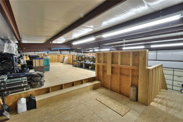 9908 Air Park Drive, Granbury, TX 76049