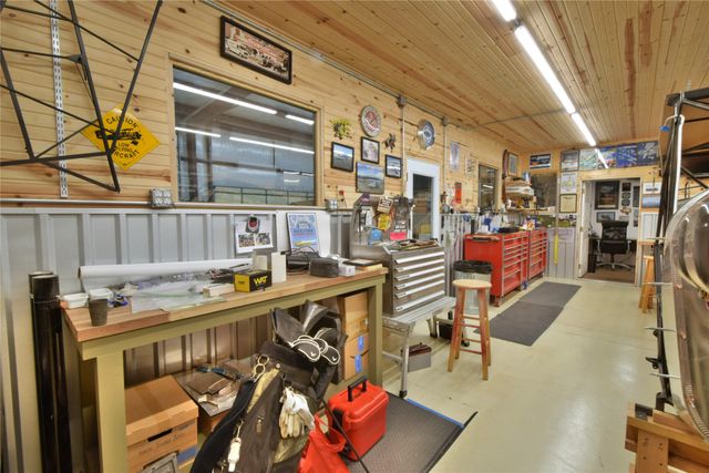 9908 Air Park Drive, Granbury, TX 76049