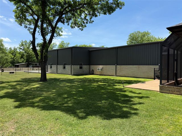9908 Air Park Drive, Granbury, TX 76049