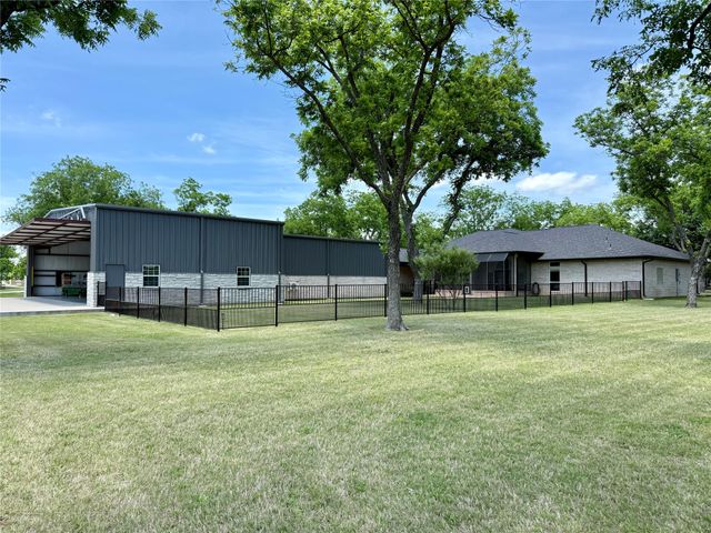 9908 Air Park Drive, Granbury, TX 76049
