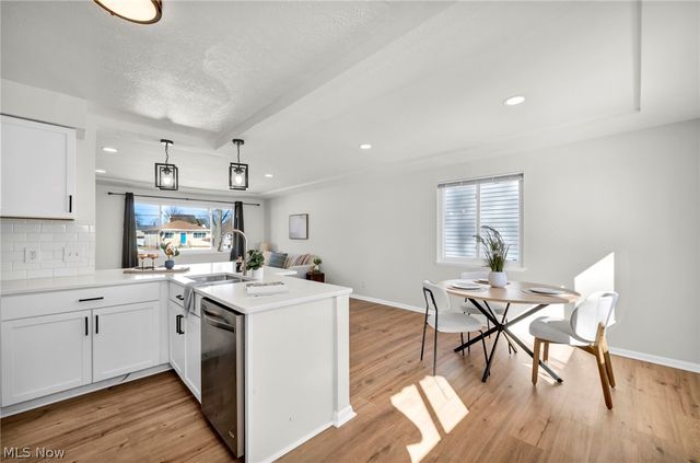 6871 Franke Road, Middleburg Heights, OH 44130