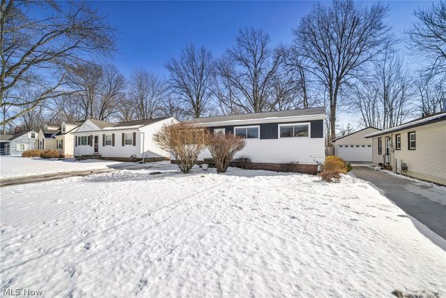 6871 Franke Road, Middleburg Heights, OH 44130