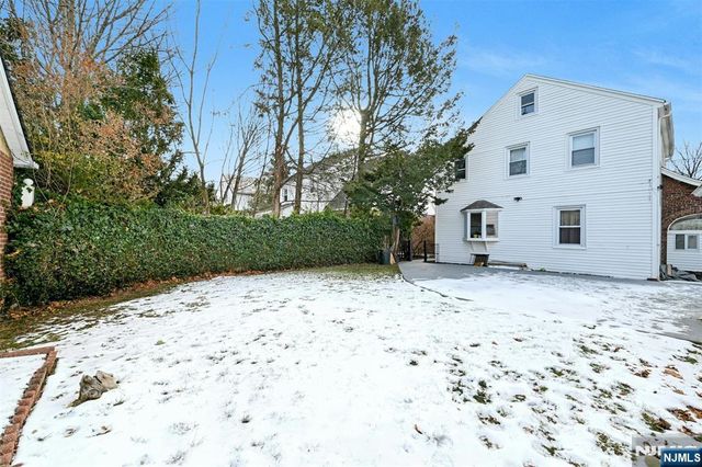 173 Grayson Place, Teaneck, NJ 07666