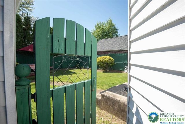 2135 Lafayette Avenue, Bethlehem City, PA 18017
