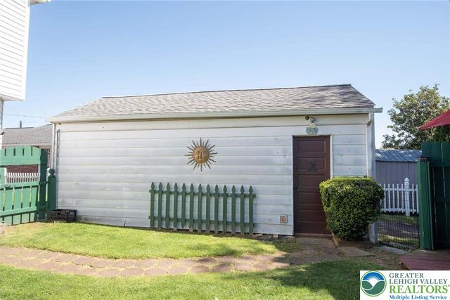 2135 Lafayette Avenue, Bethlehem City, PA 18017