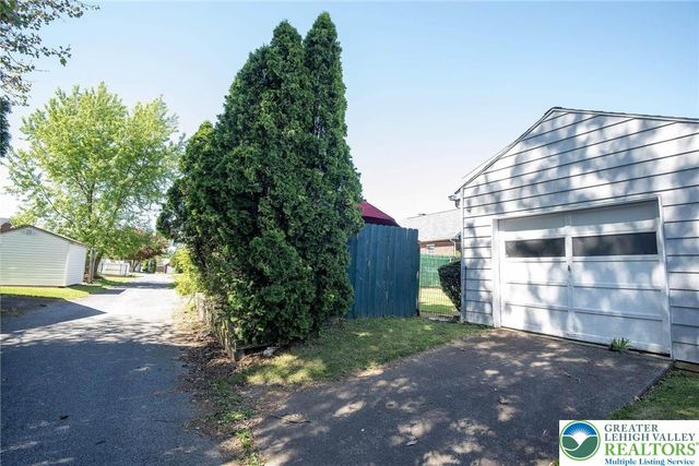 2135 Lafayette Avenue, Bethlehem City, PA 18017