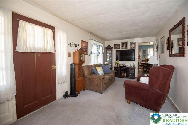 2135 Lafayette Avenue, Bethlehem City, PA 18017