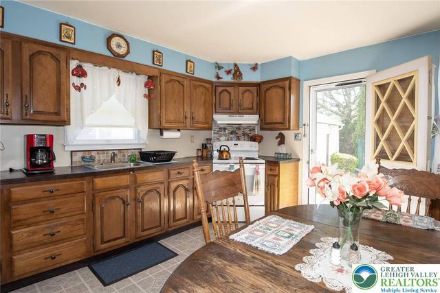 2135 Lafayette Avenue, Bethlehem City, PA 18017