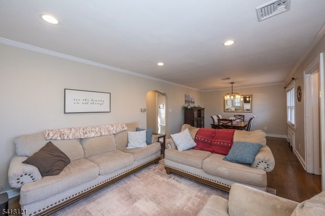 35 Hastings Ave, Nutley Twp., NJ 07110