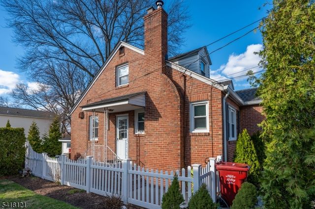 35 Hastings Ave, Nutley Twp., NJ 07110