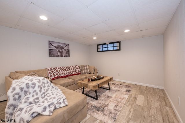 35 Hastings Ave, Nutley Twp., NJ 07110