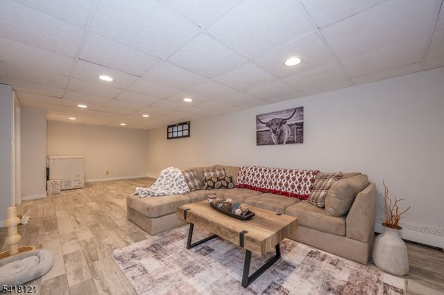 35 Hastings Ave, Nutley Twp., NJ 07110