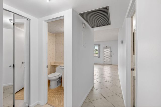 2027 Exeter B, Boca Raton, FL 33434