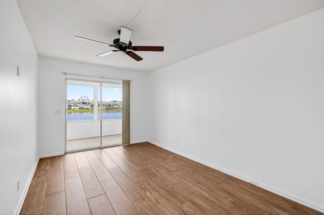 2027 Exeter B, Boca Raton, FL 33434