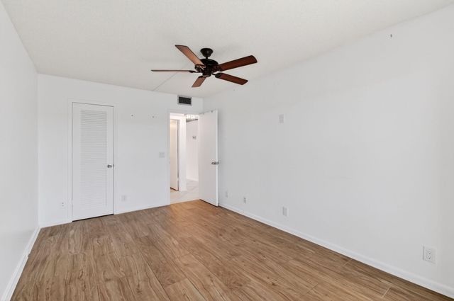2027 Exeter B, Boca Raton, FL 33434