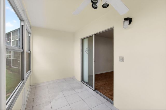 2027 Exeter B, Boca Raton, FL 33434