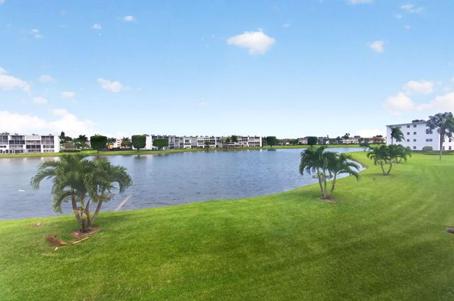 2027 Exeter B, Boca Raton, FL 33434