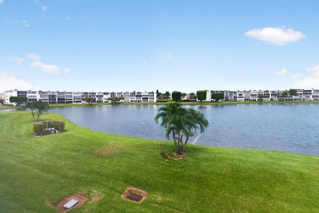 2027 Exeter B, Boca Raton, FL 33434