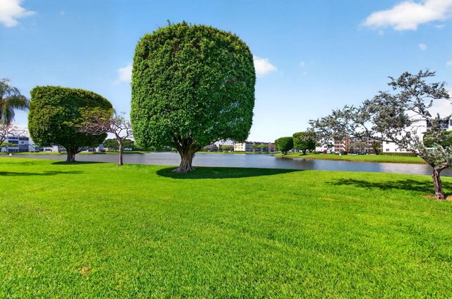 2027 Exeter B, Boca Raton, FL 33434