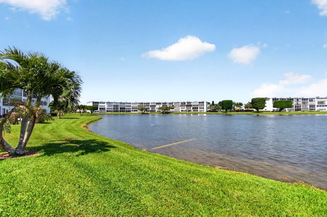 2027 Exeter B, Boca Raton, FL 33434
