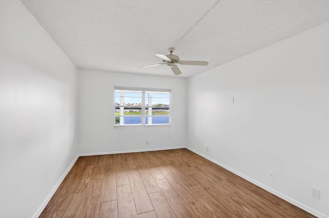 2027 Exeter B, Boca Raton, FL 33434