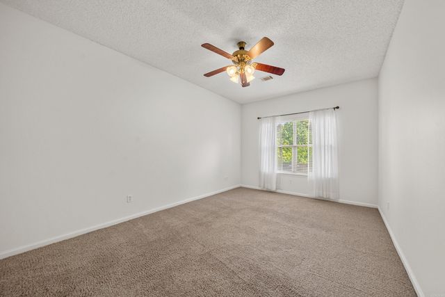 600 Pakis St Apt 21, Hot Springs, AR 71913
