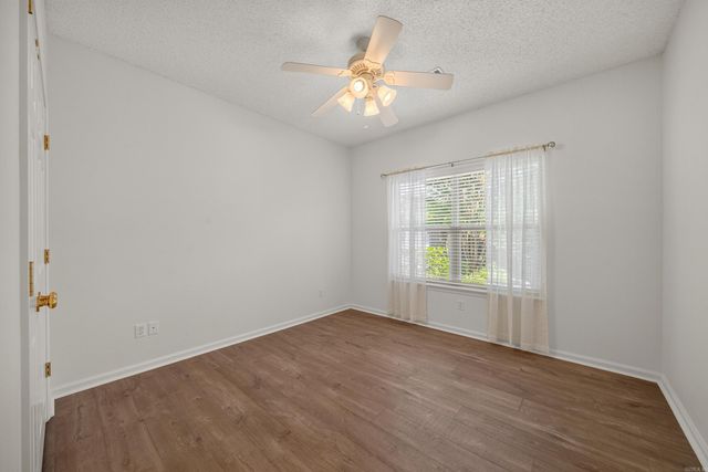 600 Pakis St Apt 21, Hot Springs, AR 71913