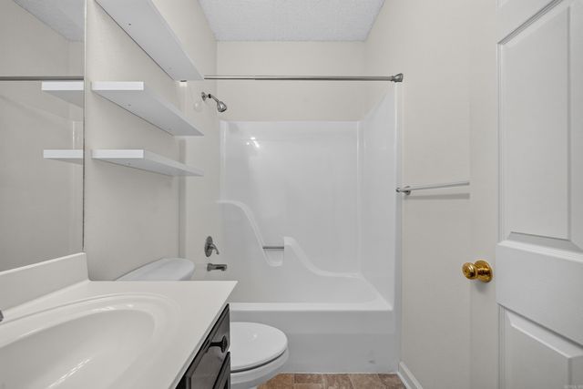 600 Pakis St Apt 21, Hot Springs, AR 71913