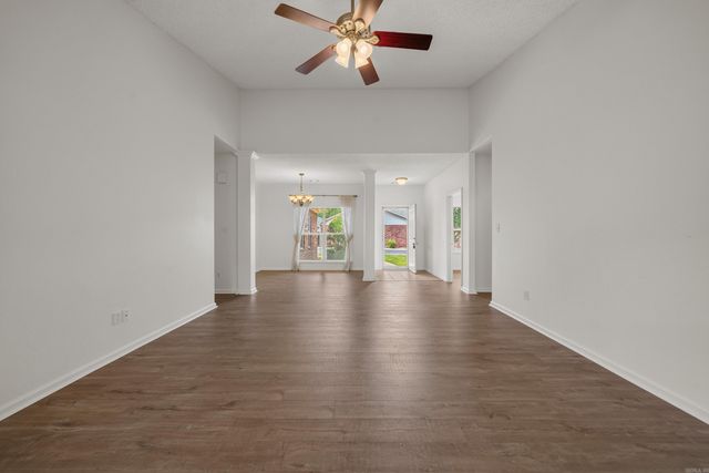 600 Pakis St Apt 21, Hot Springs, AR 71913