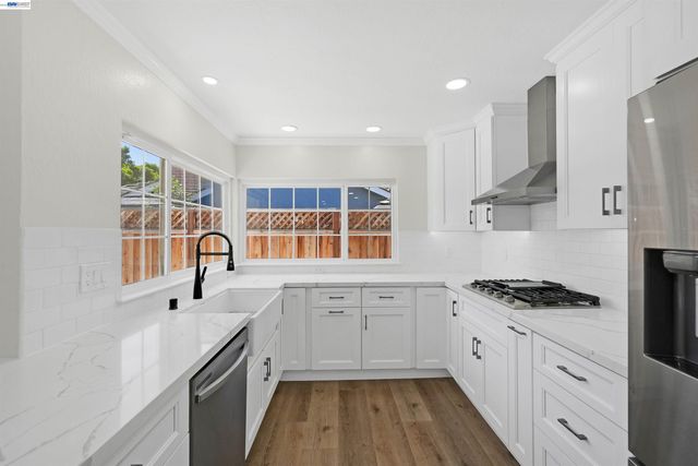 5230 Sabin Ave, Fremont, CA 94536