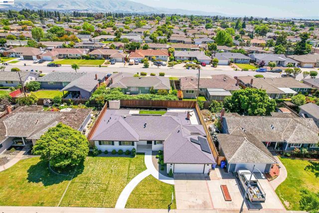5230 Sabin Ave, Fremont, CA 94536
