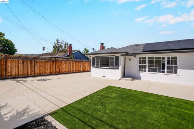 5230 Sabin Ave, Fremont, CA 94536
